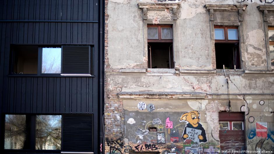 The people remodelling homes with reclaimed ruins