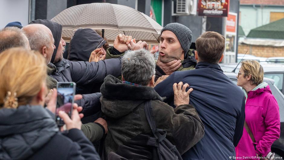 Serbian local elections: Is Vucic’s party losing its grip?