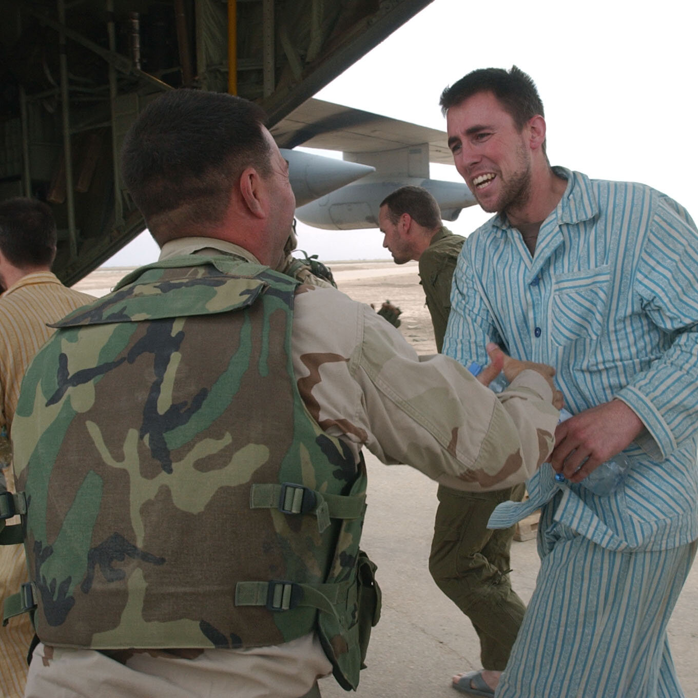 Ex-US Army Pilot Recalls Battle for Survival When Shot Down in Iraq