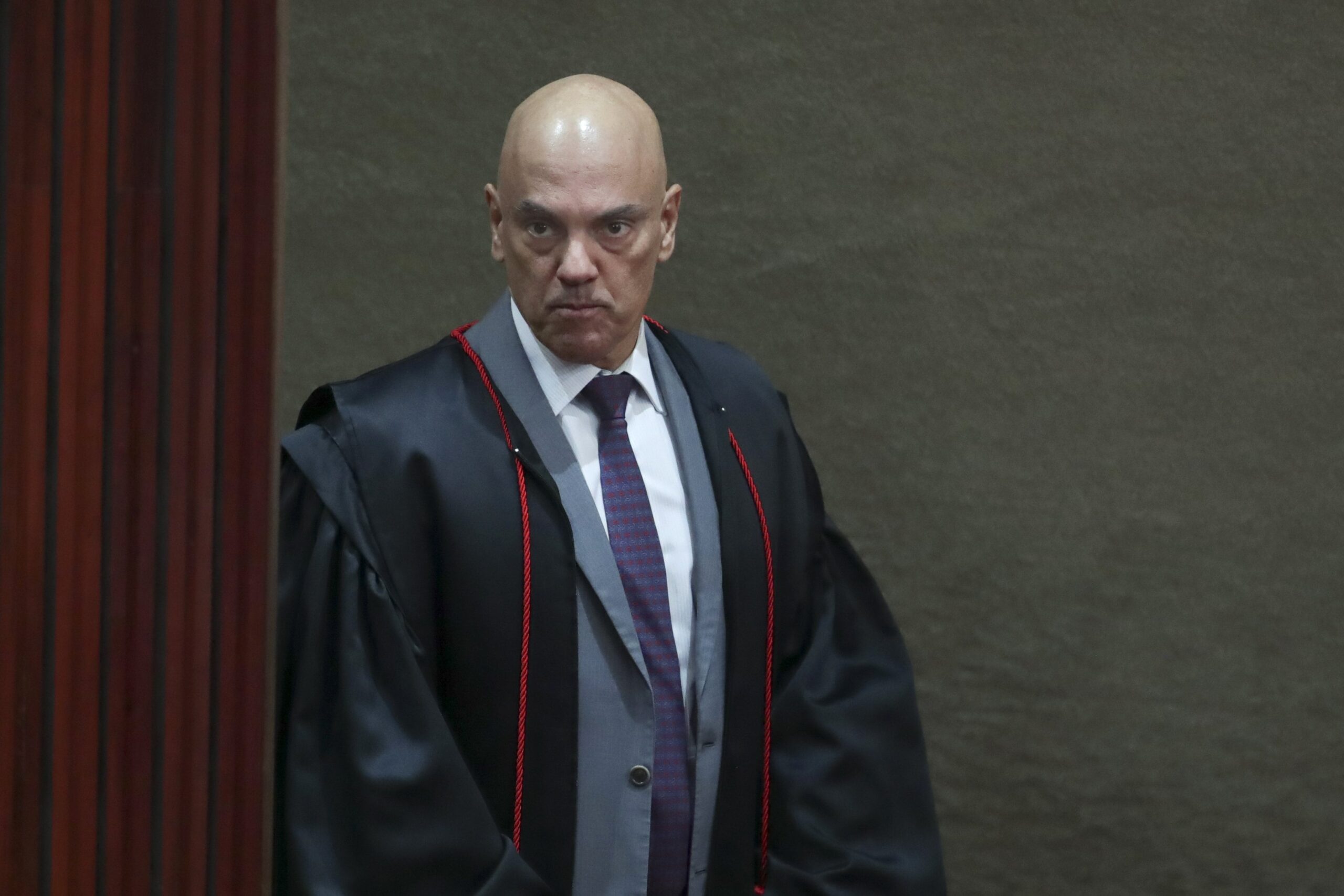 Las denuncias por dádivas hunden en Brasil al ministro de la Corte Moraes e impulsan a un magistrado afín a Bolsonaro