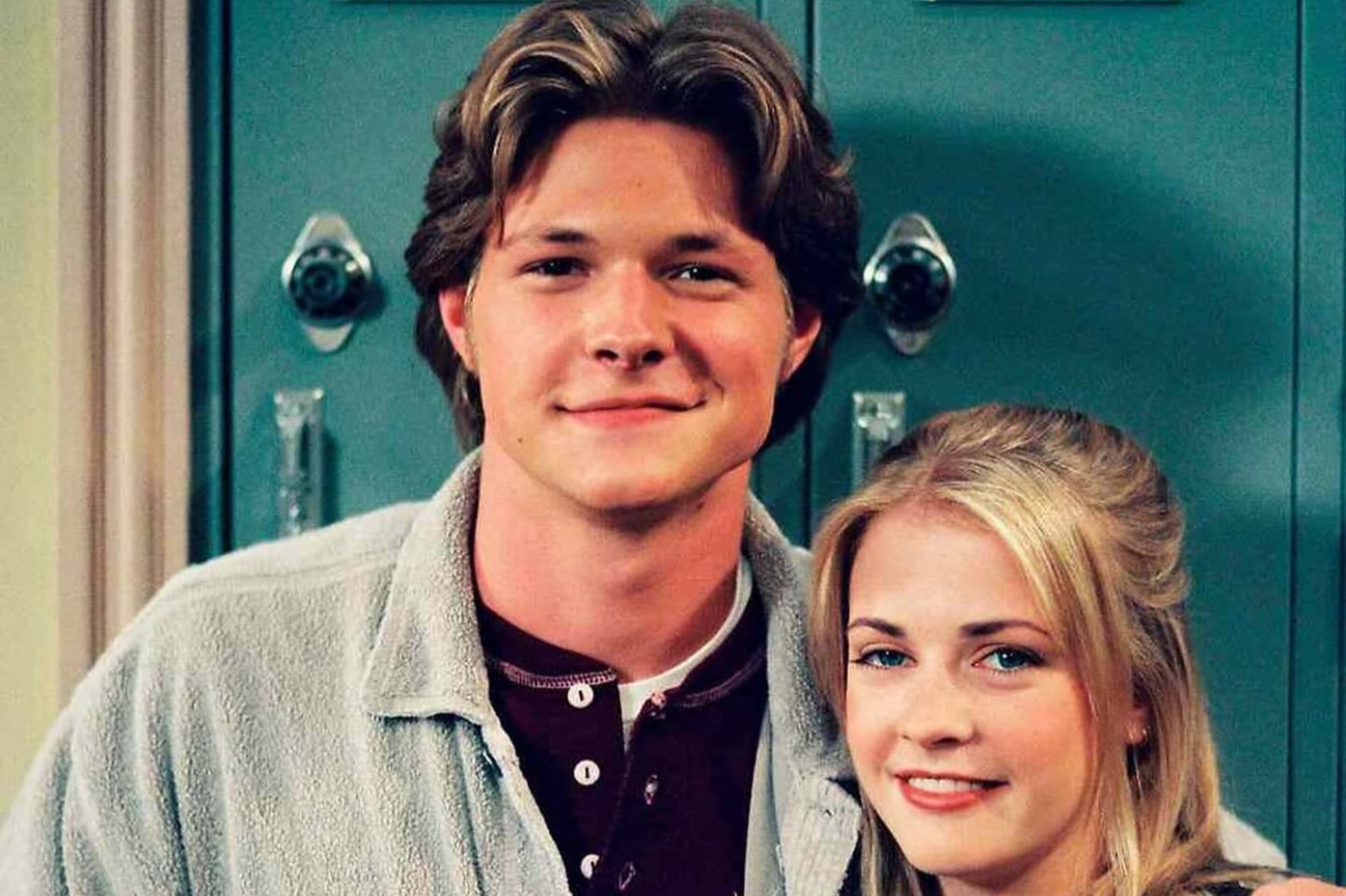 Así luce hoy Nate Richert, el actor que interpretó a Harvey Kinkle en “Sabrina, la bruja adolescente”