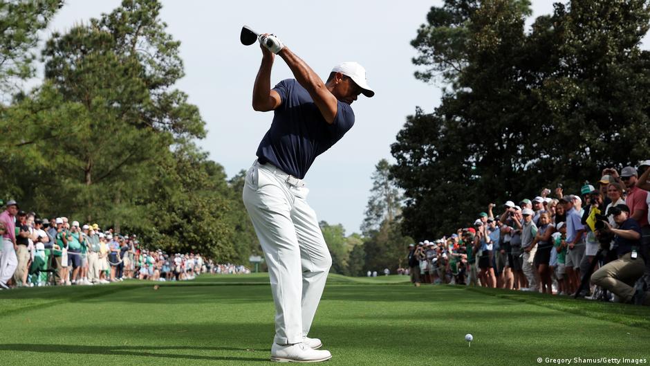 Tiger Woods ‘stepping away’ for treatment after DUI arrest