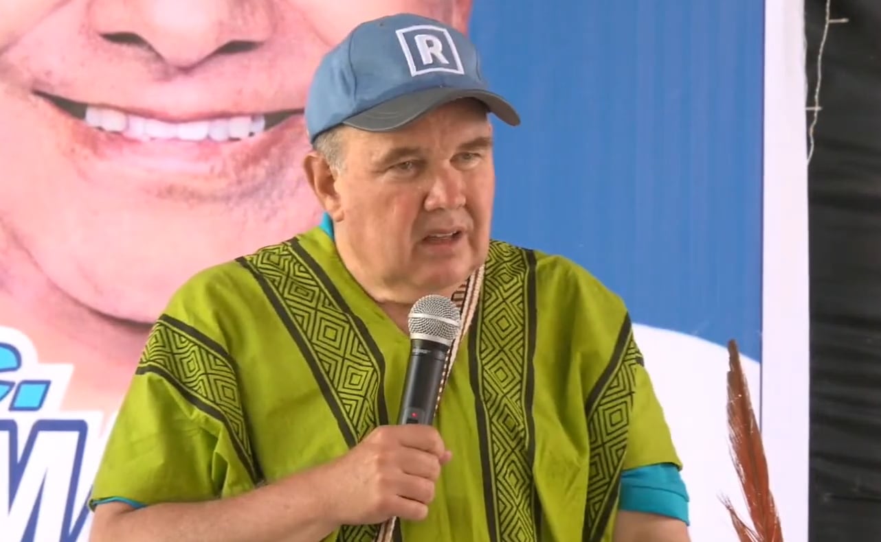 Rafael López Aliaga perdió 6% de respaldo desde enero, según última encuesta presidencial del IEP