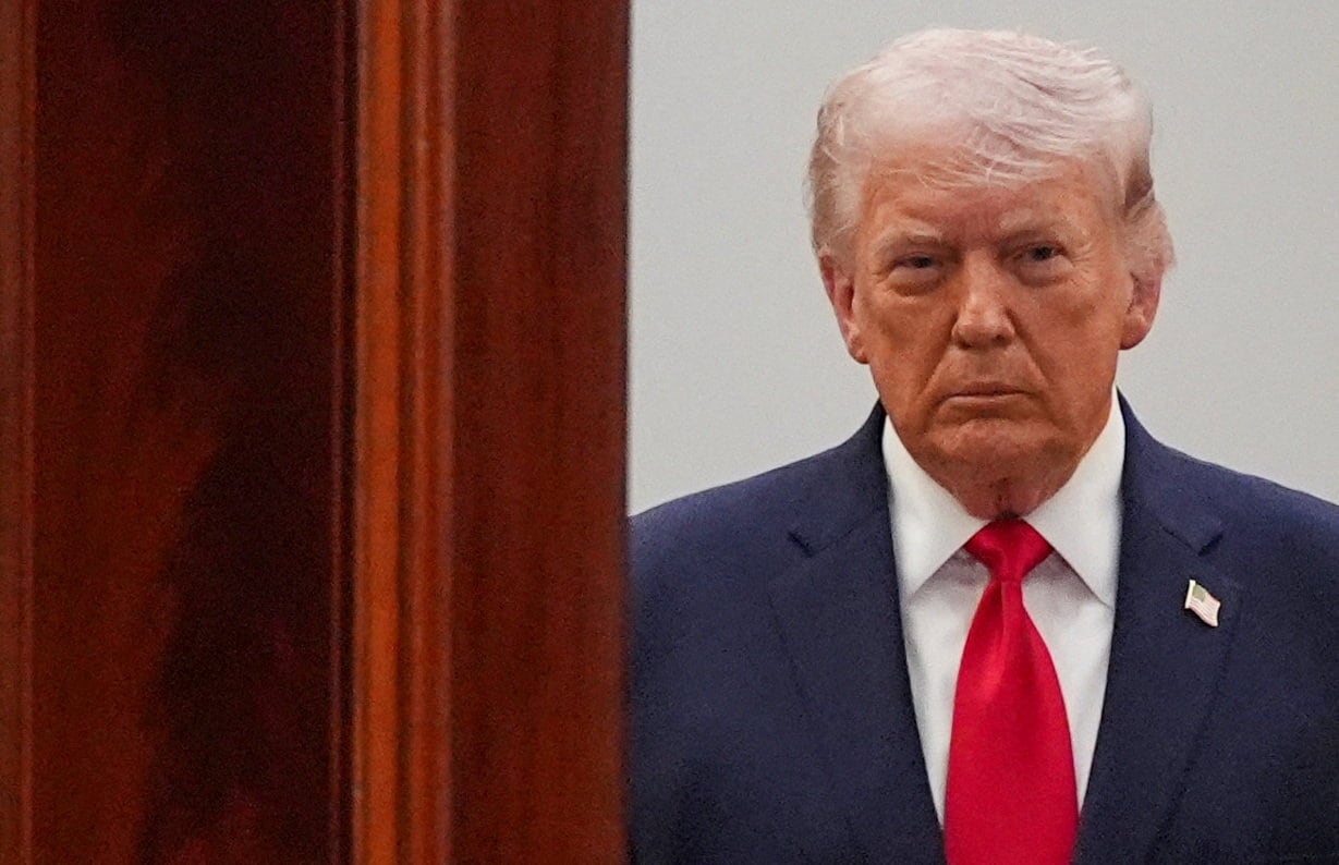 Donald Trump aseguró que los ataques de Irán contra aviones de Estados Unidos no afectarán las negociaciones con el régimen