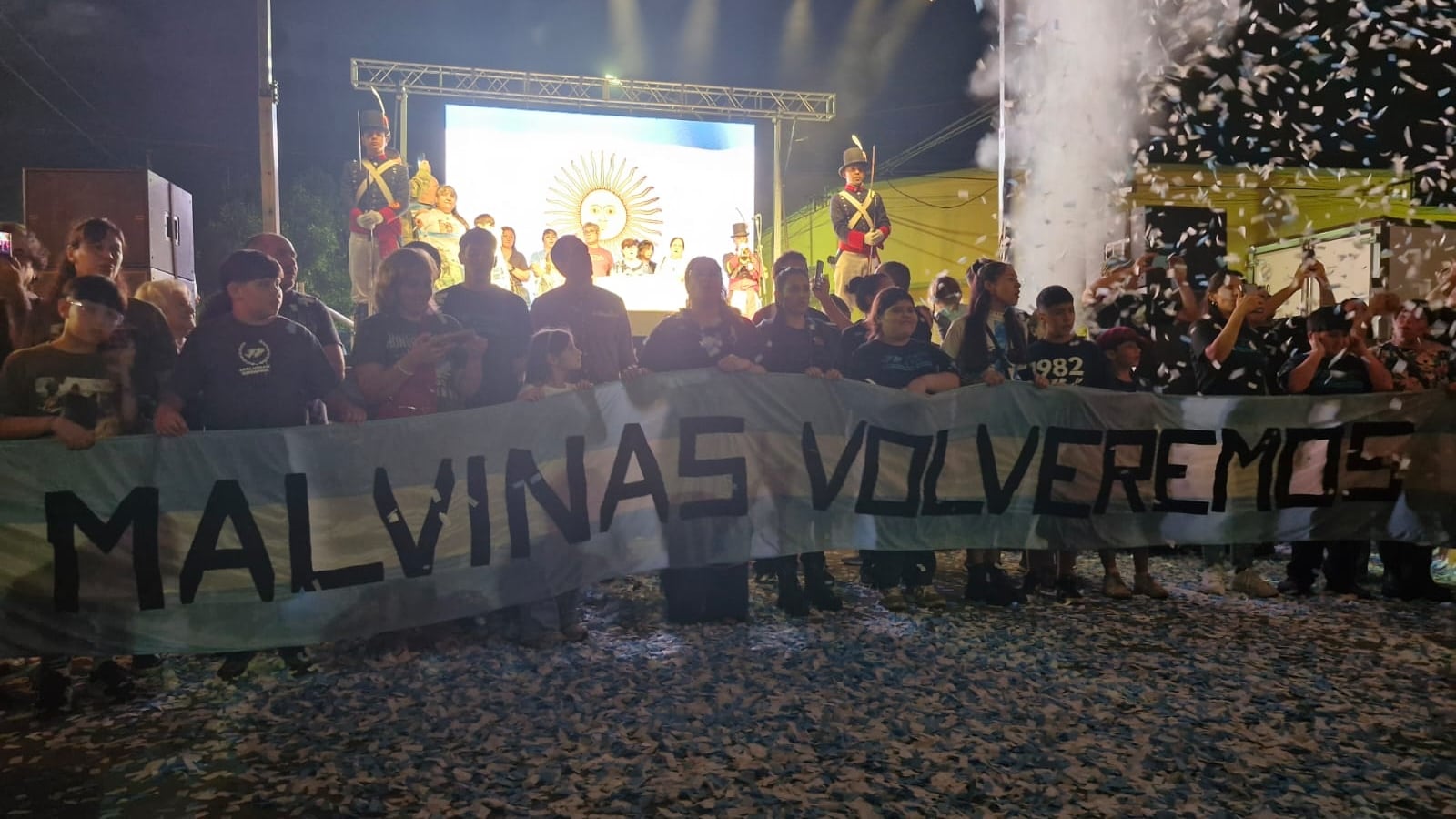La emotiva Vigilia de San Andrés de Giles y la increíble tarea de los veteranos por mantener viva la llama de Malvinas