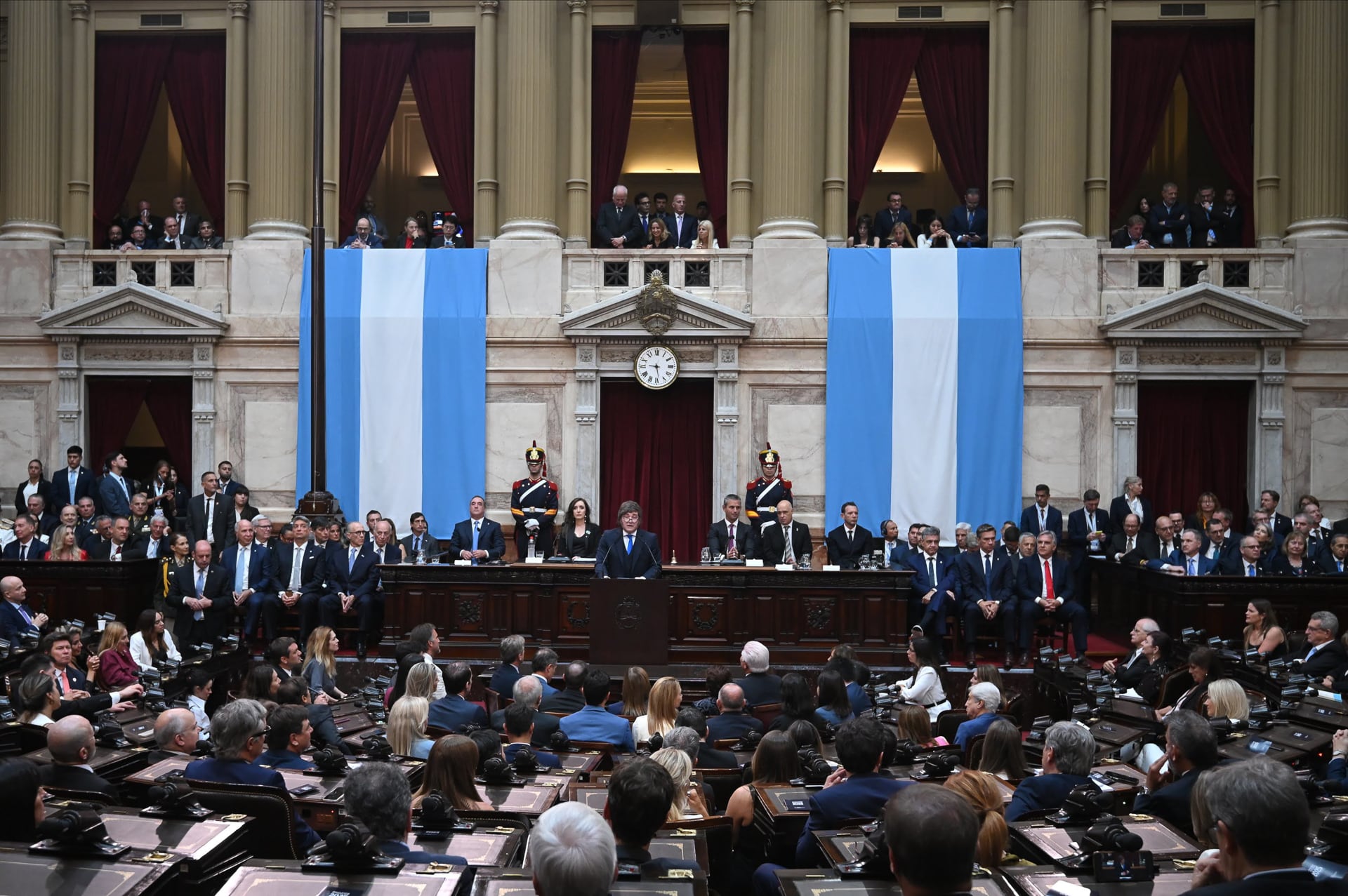 Milei habilitó un adelanto millonario a los gobernadores y reactiva el contacto para acelerar las reformas