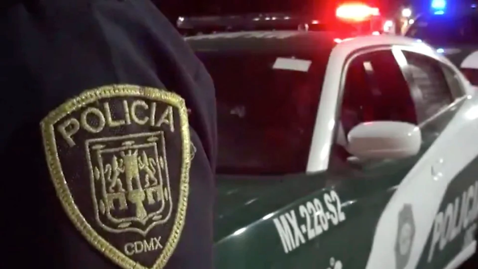 Detienen a tres policías por robo de más de 3 millones de pesos en CDMX