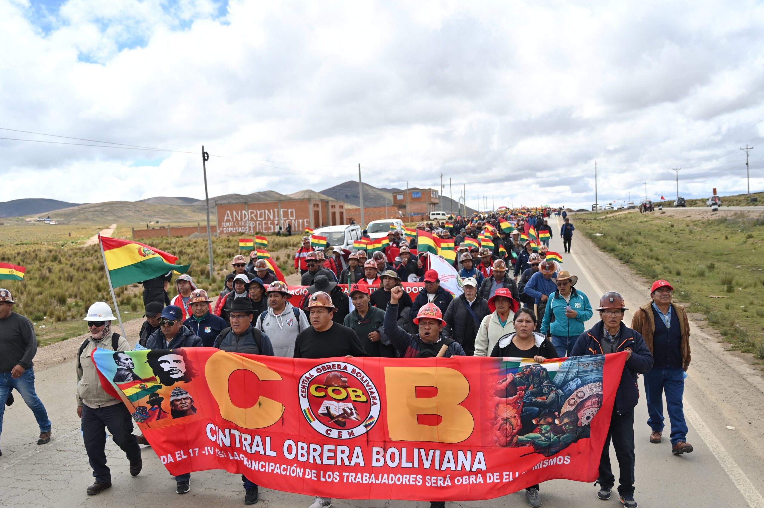 Empresarios de Bolivia rechazaron el pedido de la COB para aumentar el salario en un 20% y advierten de un impacto inflacionario