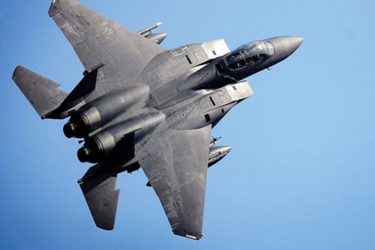 Irán ofrece una “valiosa recompensa” por dos pilotos de un jet derribado y EE.UU. lanza un operativo de rescate urgente