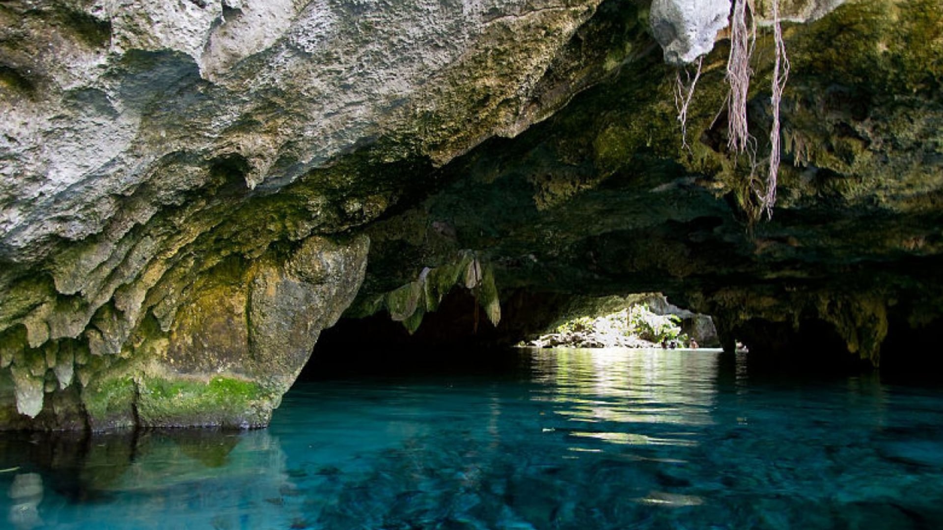 Colectivo alerta riesgo ambiental por obra de Sedena sobre ríos subterráneos en Tulum