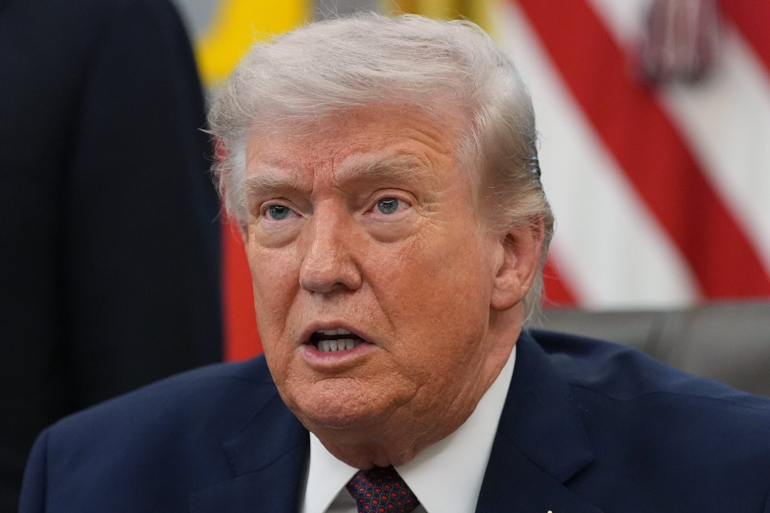 Trump solicitó al Congreso un presupuesto militar récord de 1,5 billones de dólares para 2027