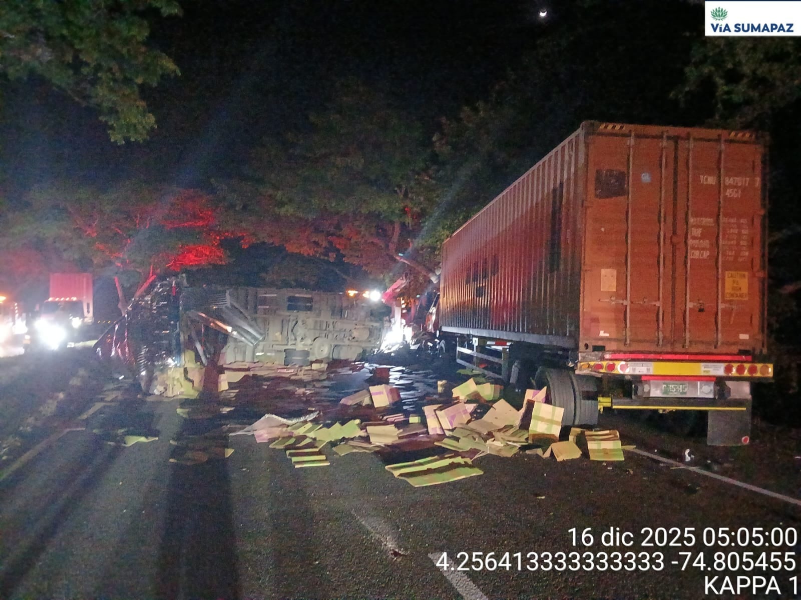 Grave accidente en la vía Bogotá-Girardot: un camión cisterna habría explotado en la zona, dos personas murieron