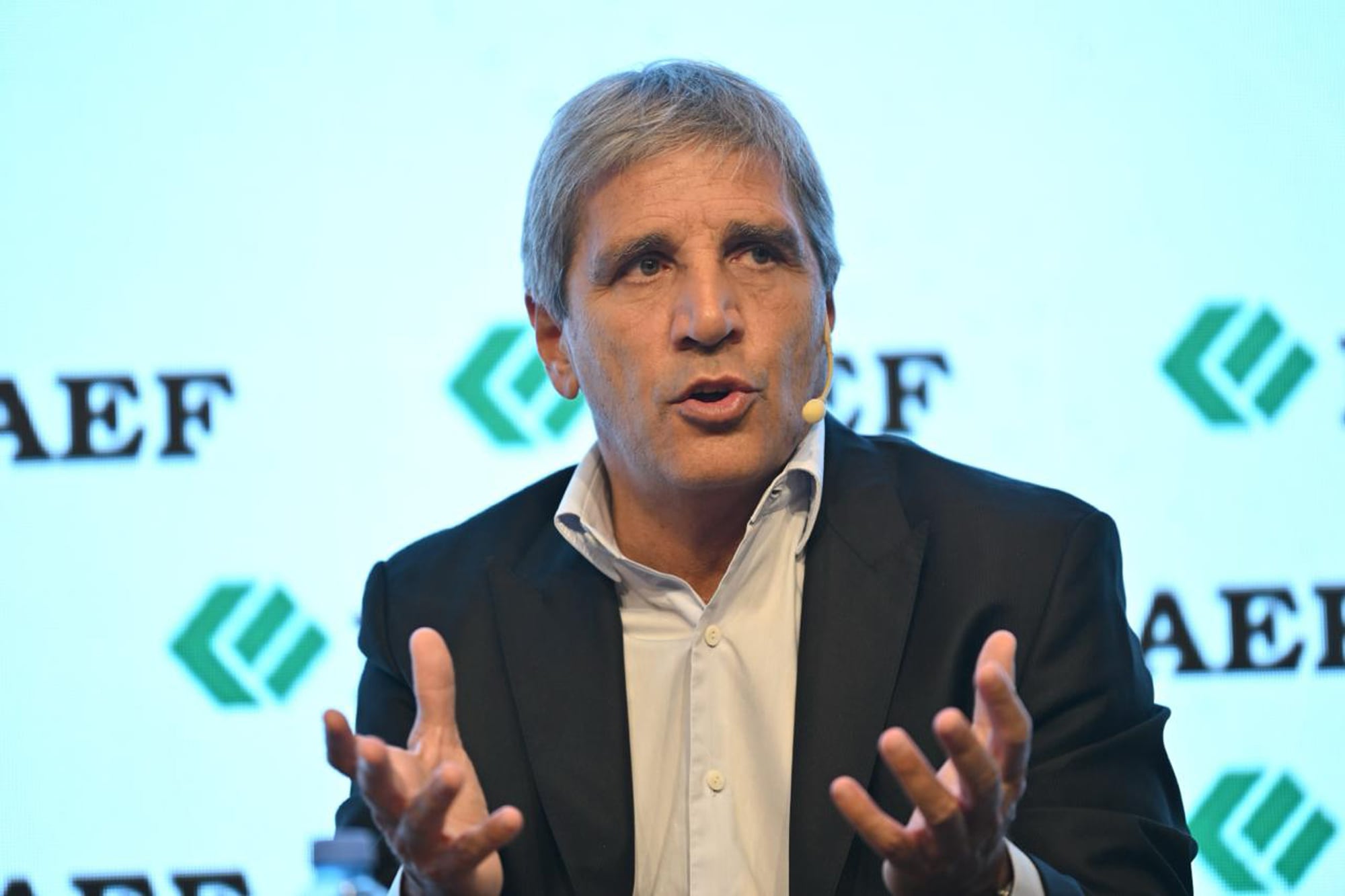Baja de impuestos y gasto: tres normas clave presionan sobre las públicas, mientras el Gobierno se aferra al 1,5% del PBI de superávit