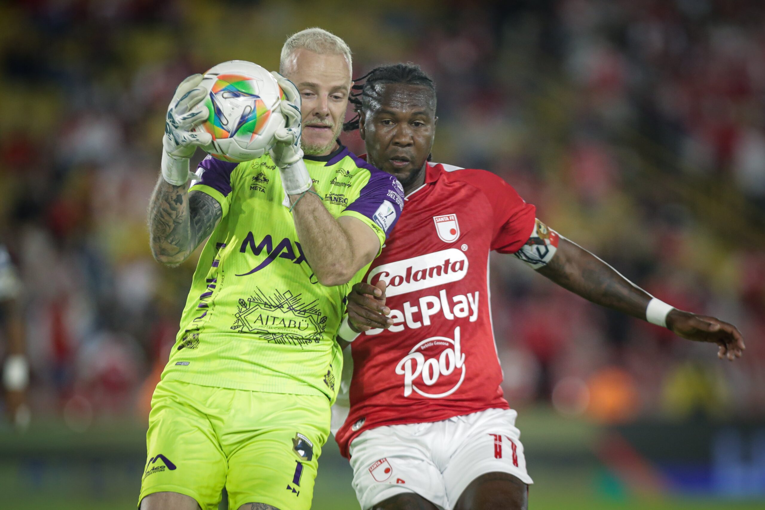 Dura respuesta de Hugo Rodallega a los hinchas de Santa Fe tras derrota frente a Llaneros