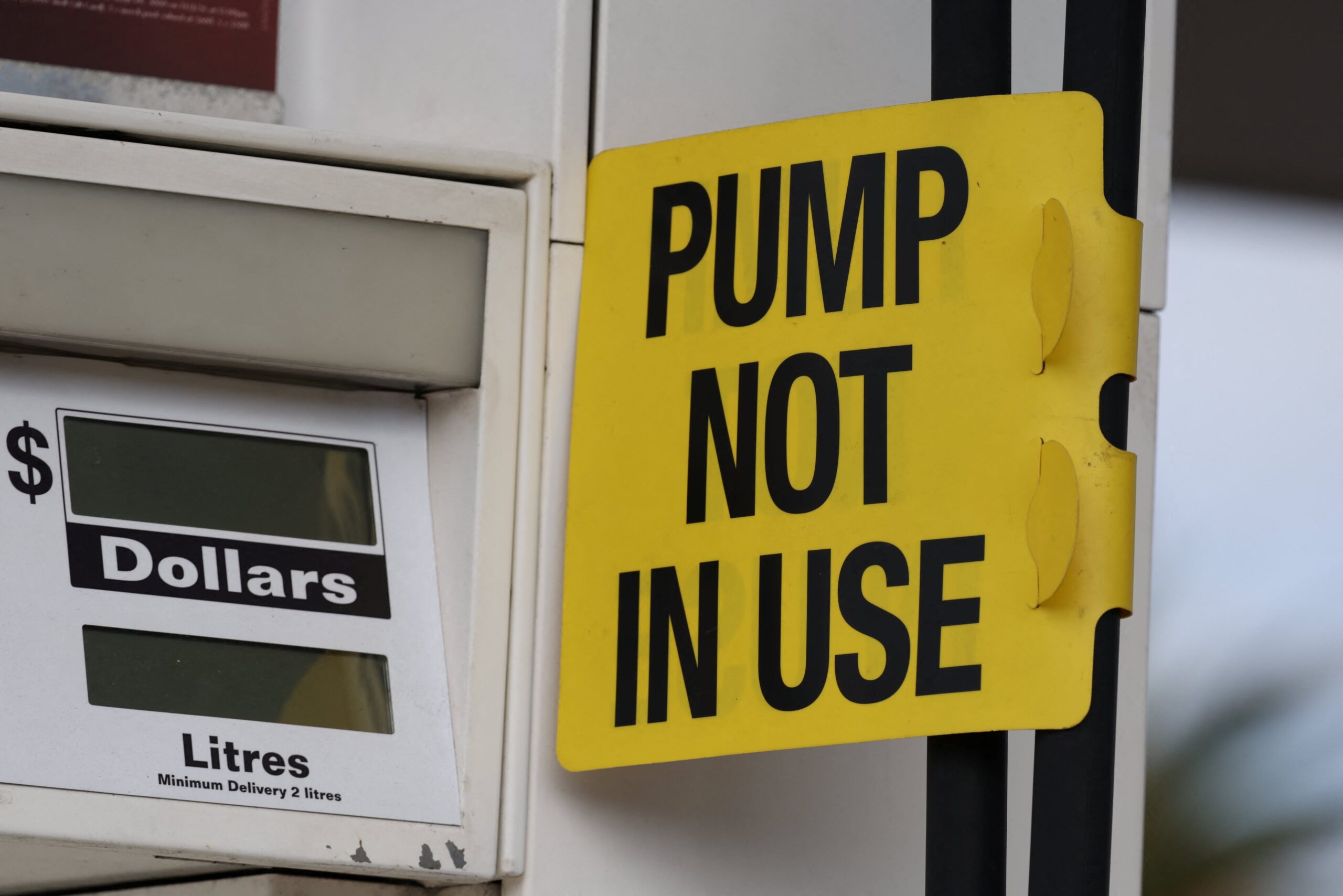 El conflicto en Oriente Medio impulsa compras masivas y provoca escasez de gasolina en el sur de Florida