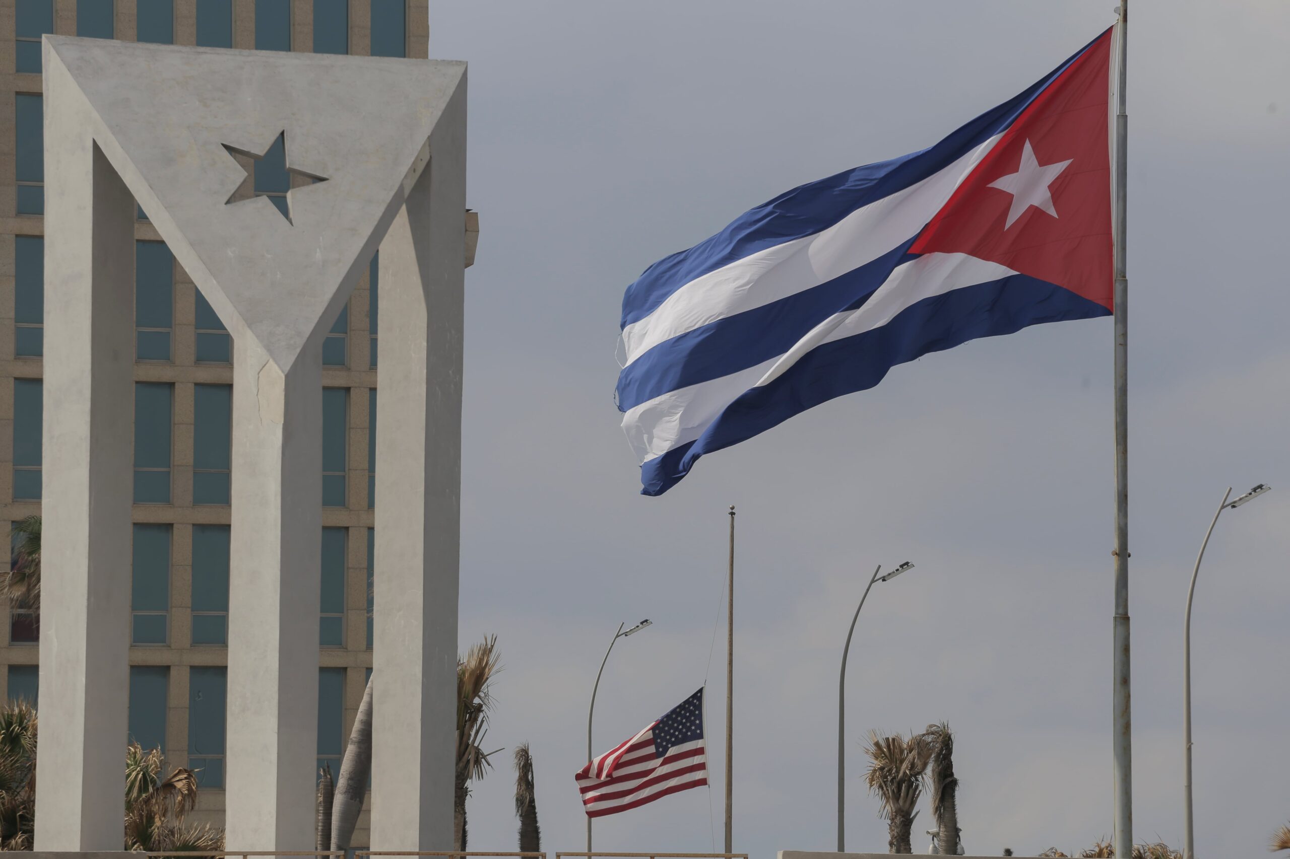 Bajo una fuerte presión de Estados Unidos, el régimen cubano anunció un indulto de 2.010 presos políticos