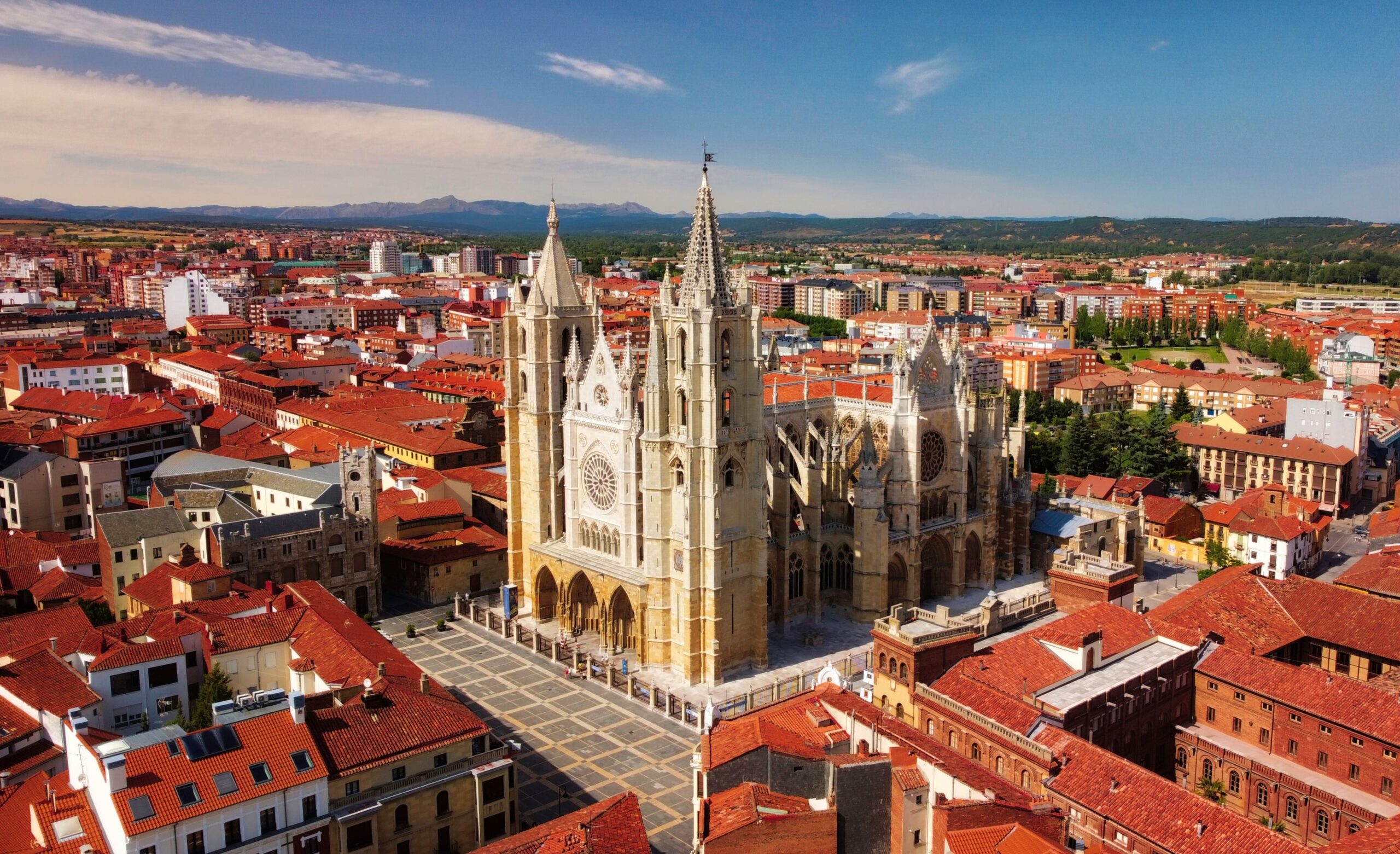 El barrio donde mejor se come de Castilla y León: más de 140 bares concentrados y tapas gratis con la bebida