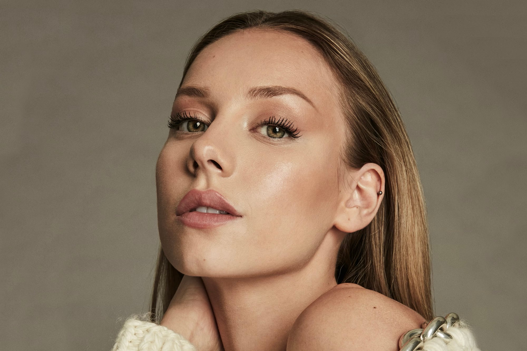 Ester Expósito: su nuevo desafío, el peso de la fama y los rumores de romance con Mbappé