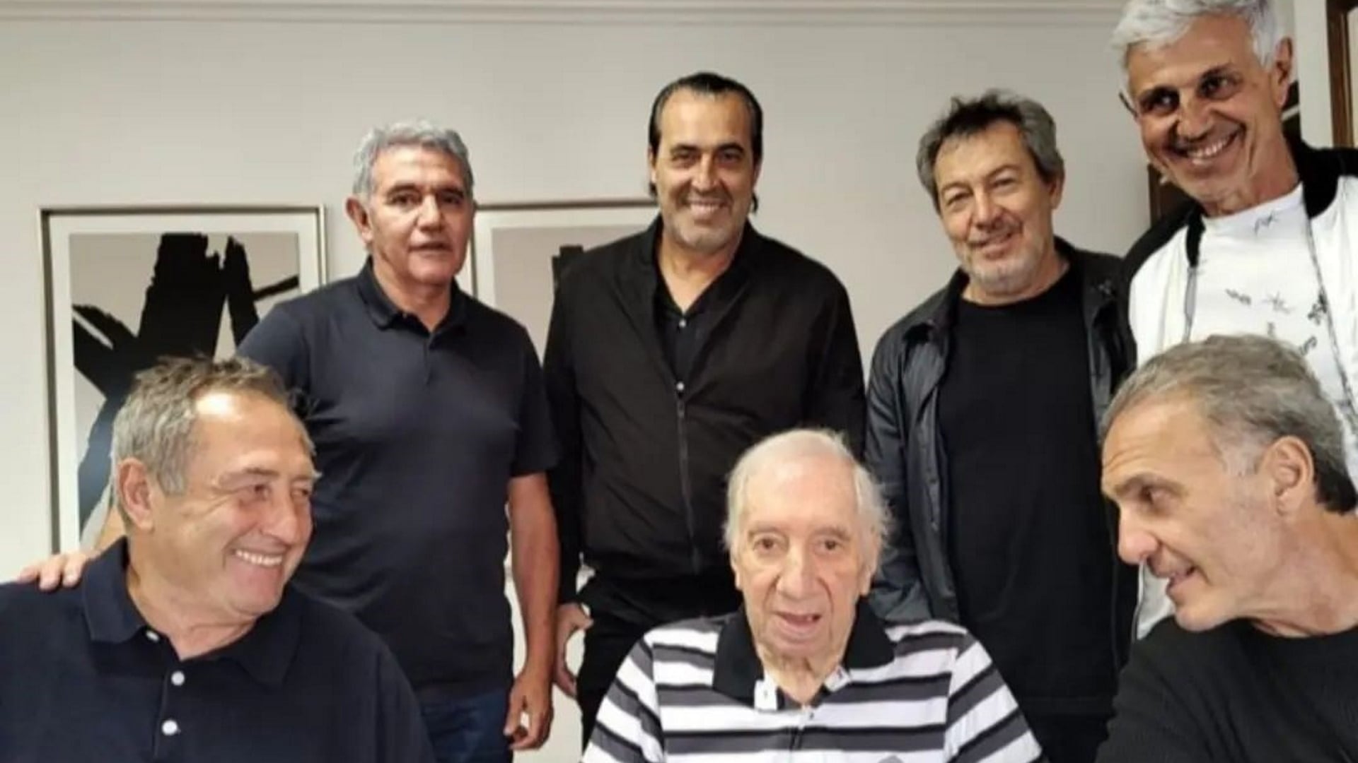 Burruchaga se emocionó al hablar sobre sus visitas a Bilardo: “Por la enfermedad nos reconoce muy poquito, pero es un luchador”