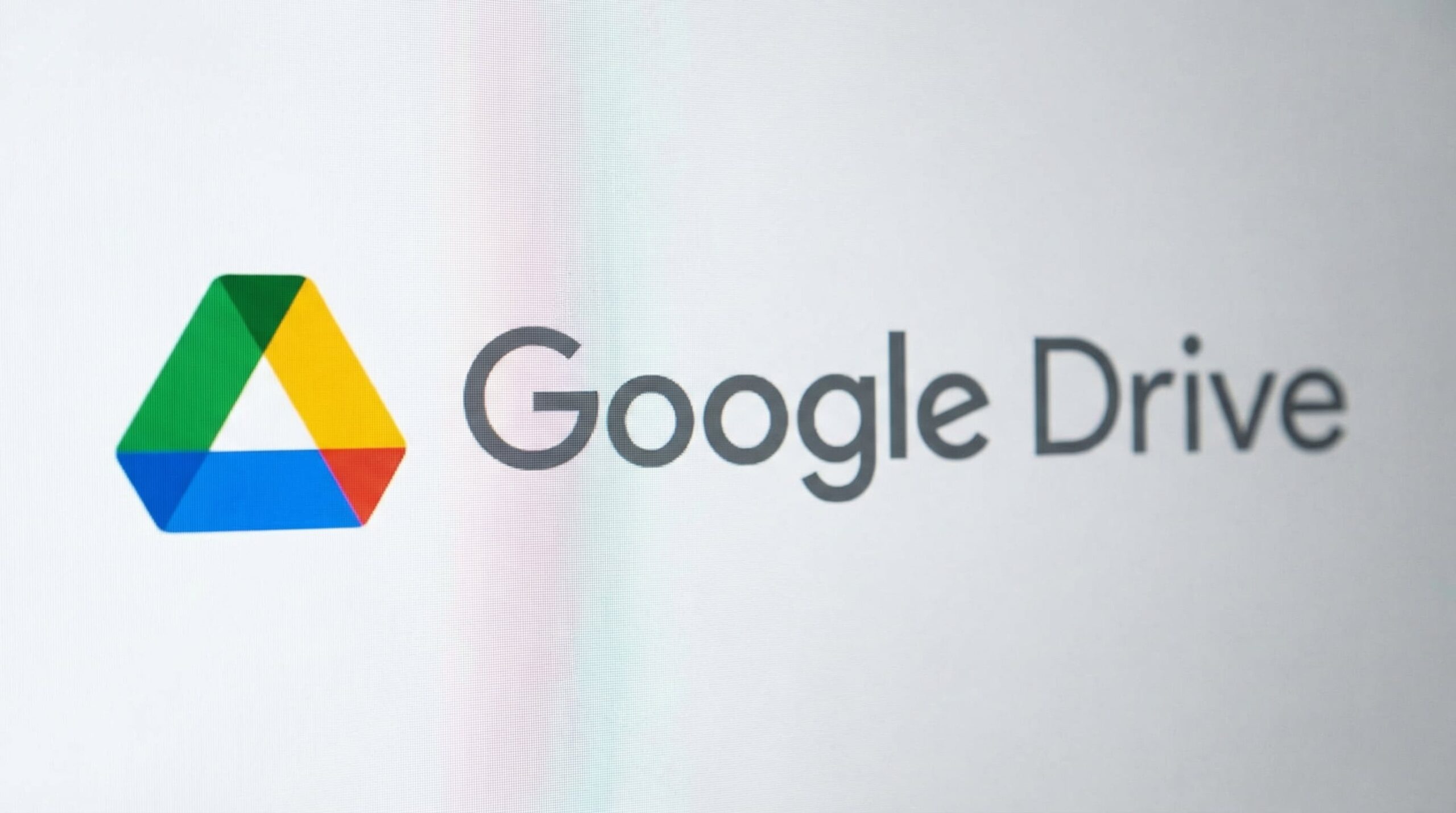 Así puedes usar la IA en Google Drive para escanear documentos en segundos