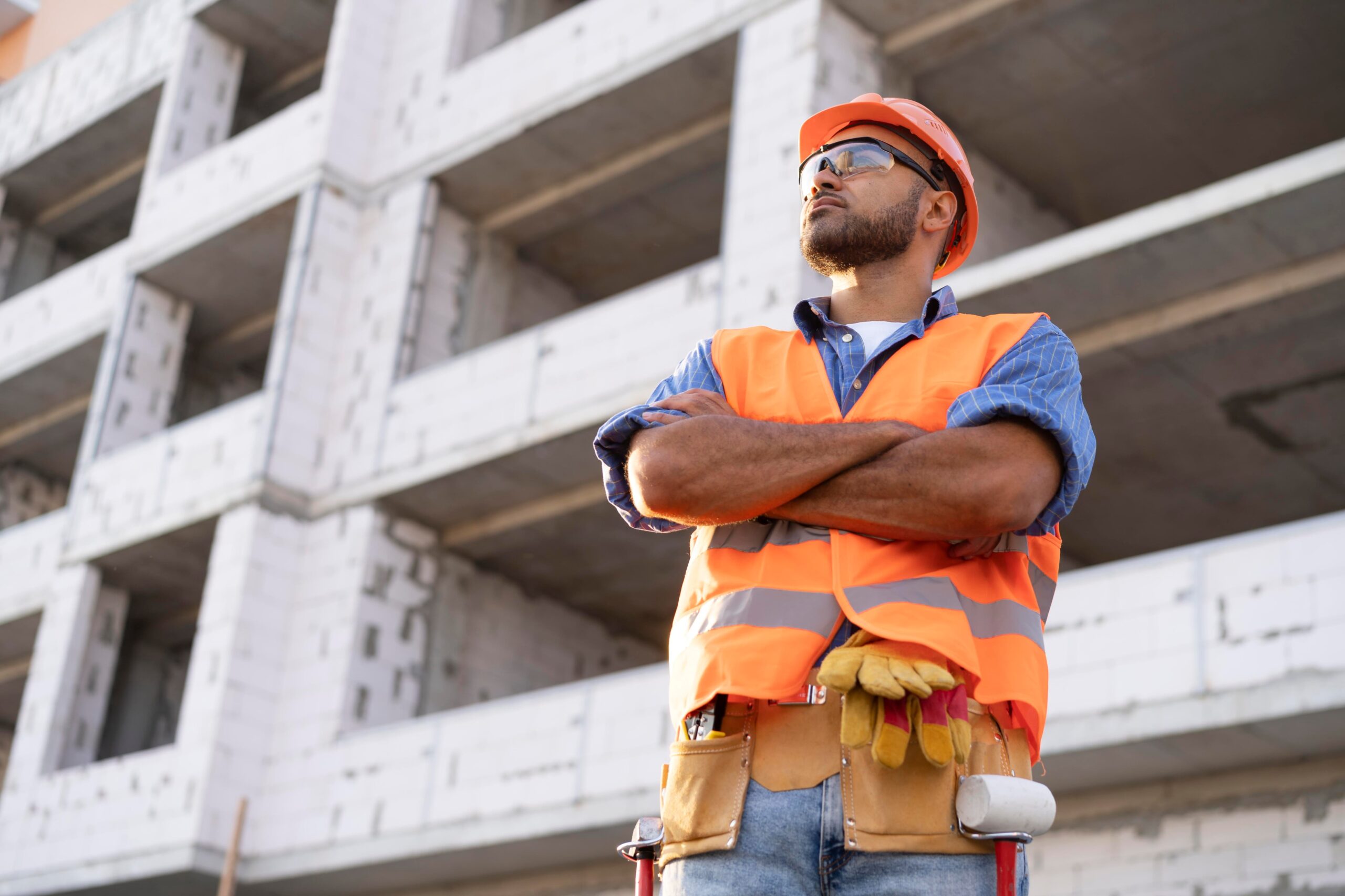 Cuál es el salario promedio de un trabajador de la construcción en California en abril 2026